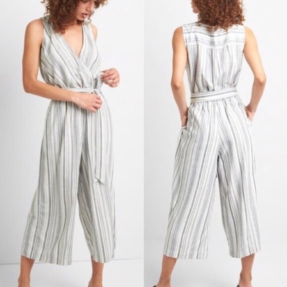 GAP Sleeveless Wrap Jumpsuit Periwinkle Blue / Purple Surplice Cropped NO BELT M - Picture 3 of 13